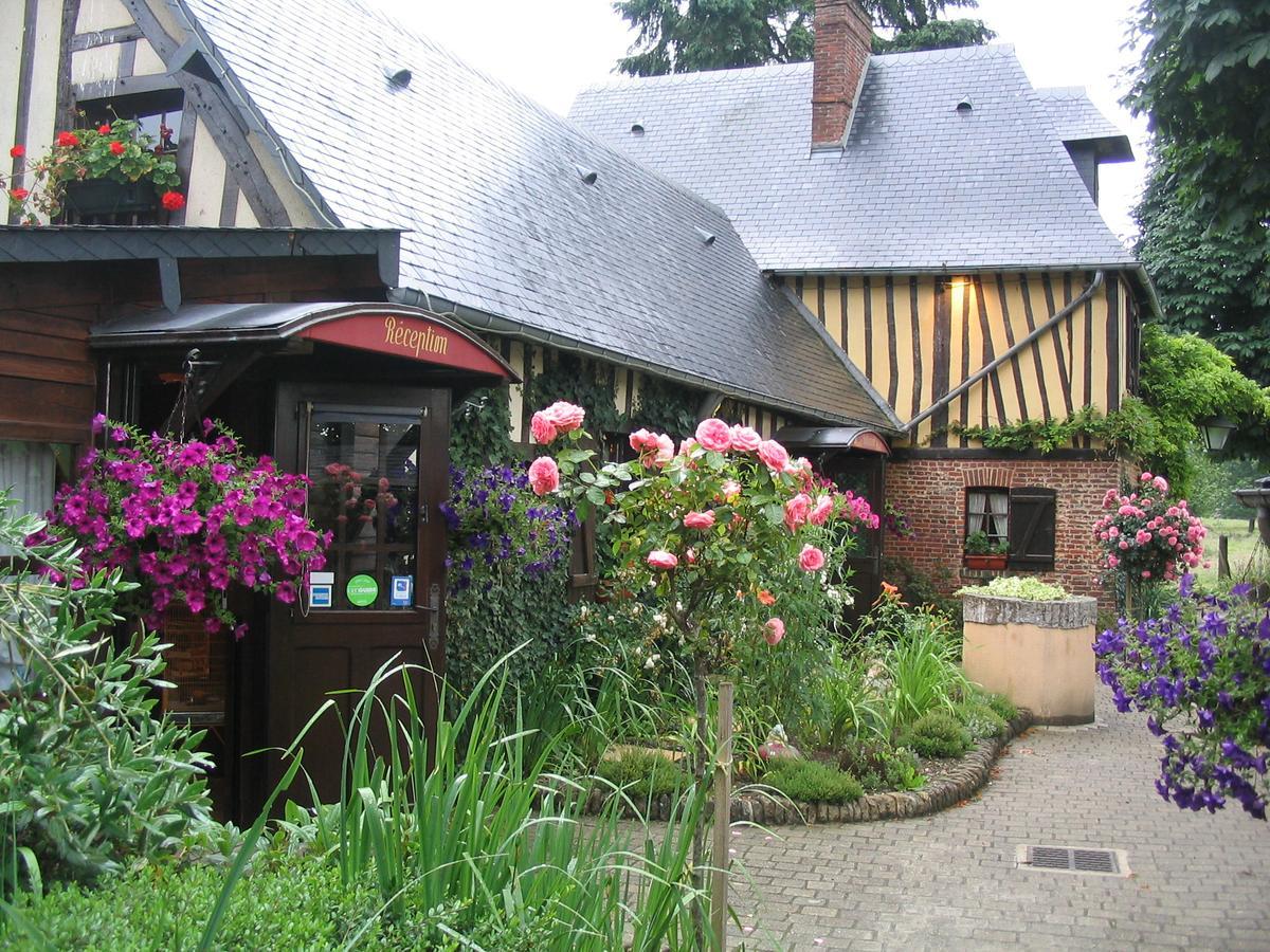 Auberge Du Val Au Cesne Saint-Clair-sur-les-Monts Exterior foto